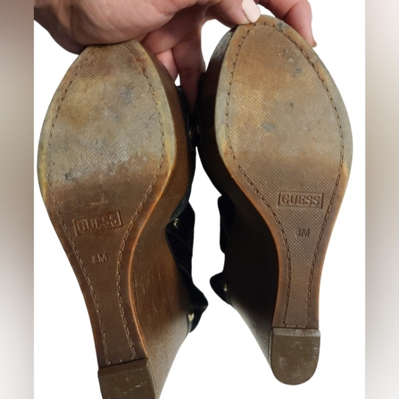 Guess Sandals. - Picture 6 of 6